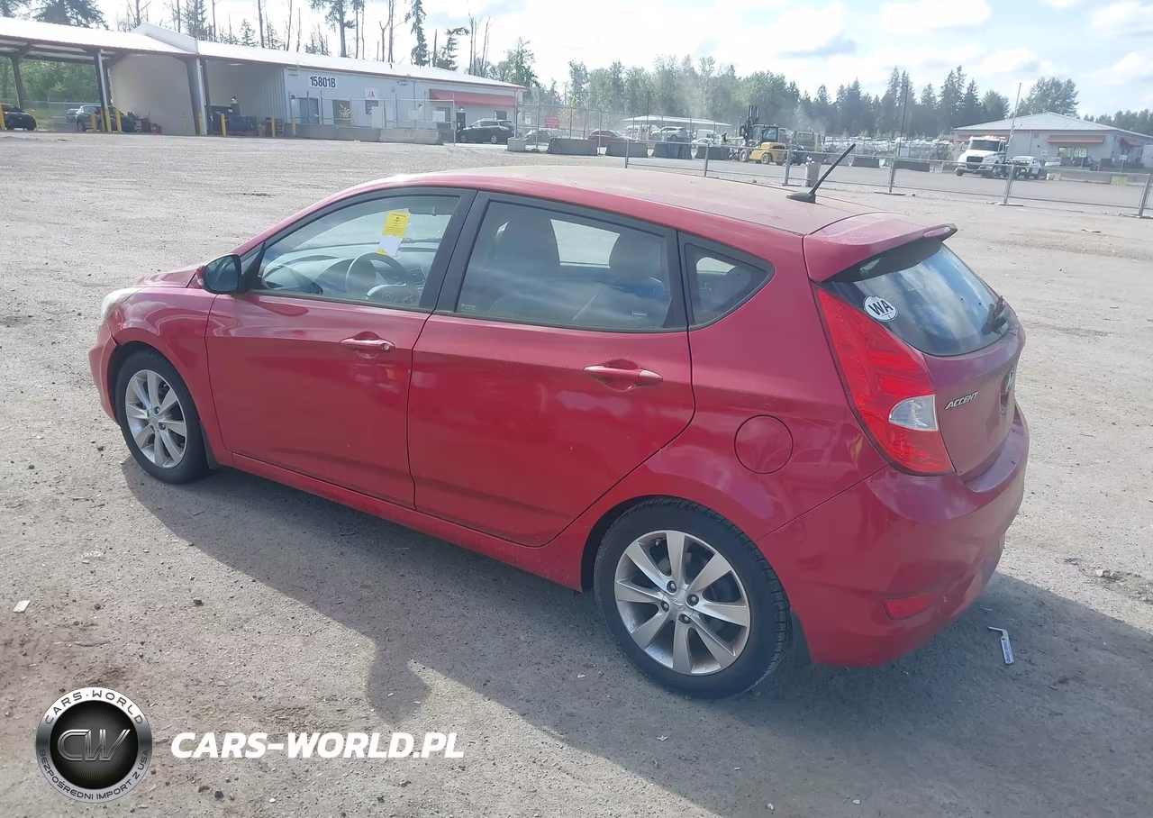 2013 Hyundai Accent Se VIN:KMHCU5AE2DU092294 - 3