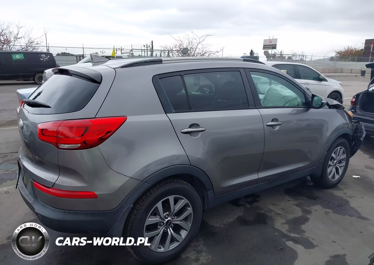 2014 Kia Sportage Lx VIN:KNDPB3AC4E7582511 - 4