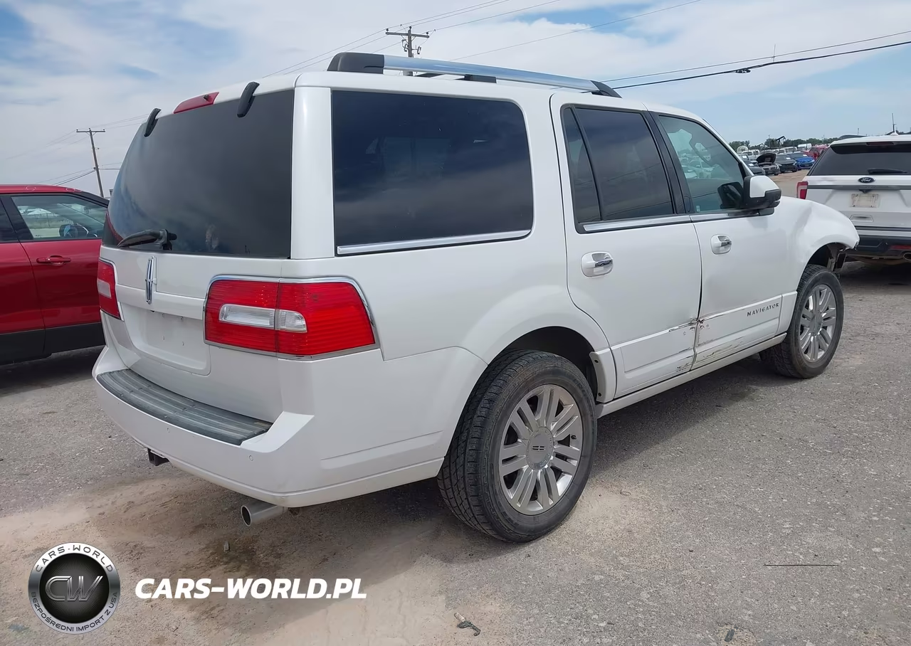 2012 Lincoln Navigator VIN:5LMJJ2H5XCEL03557 - 4