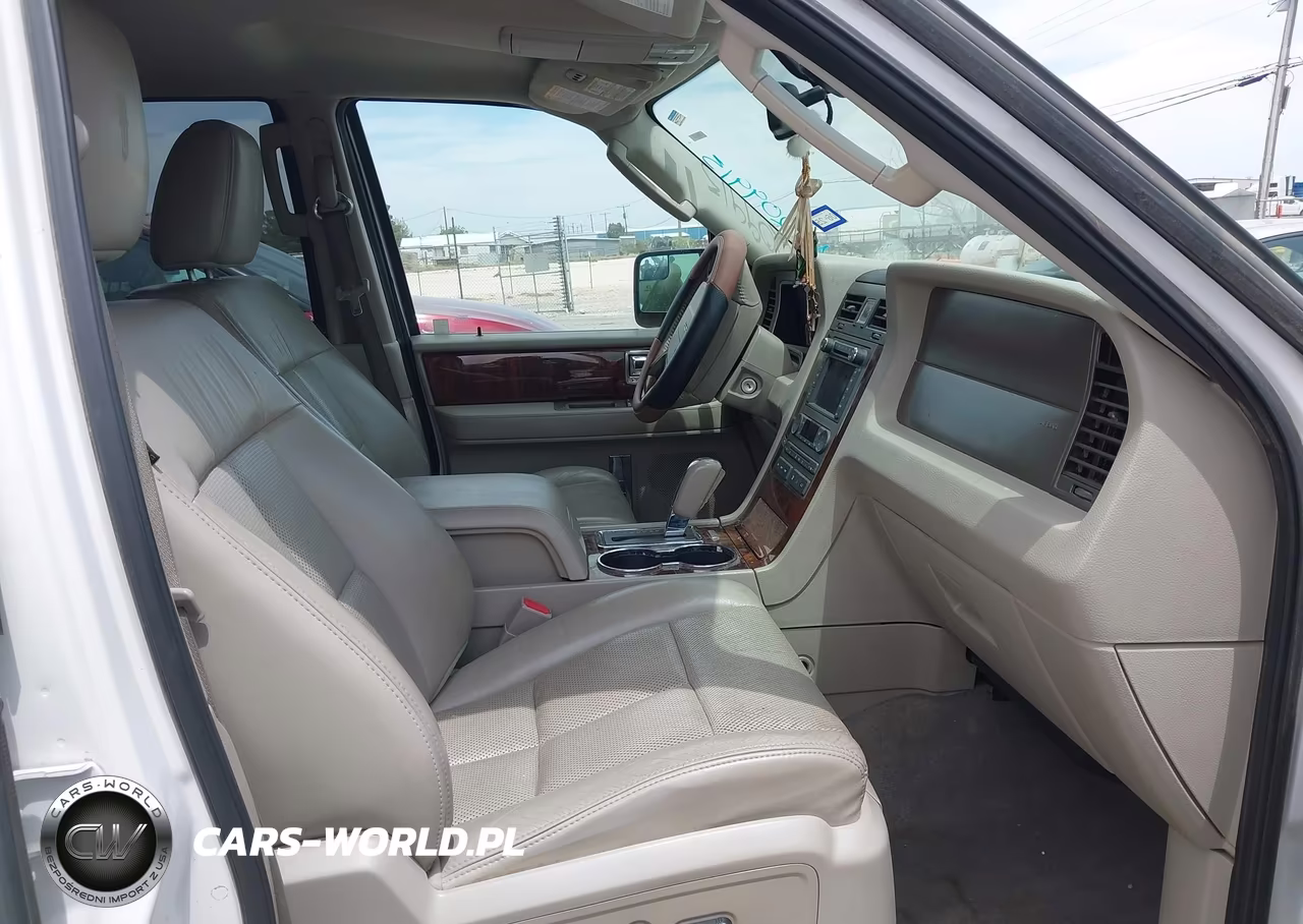 2012 Lincoln Navigator VIN:5LMJJ2H5XCEL03557 - 5