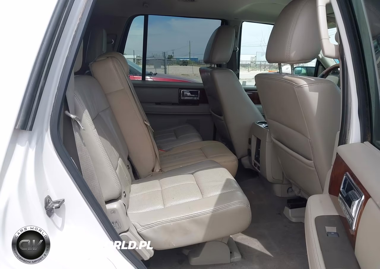 2012 Lincoln Navigator VIN:5LMJJ2H5XCEL03557 - 8
