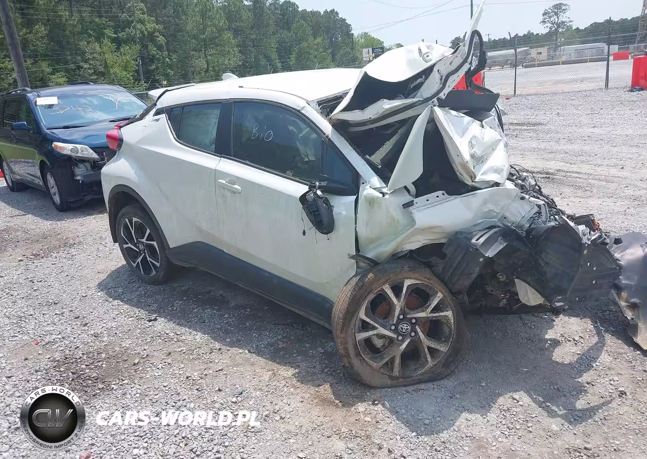 2021 Toyota C-Hr Le-Limited-Nightshade Edition-Xle