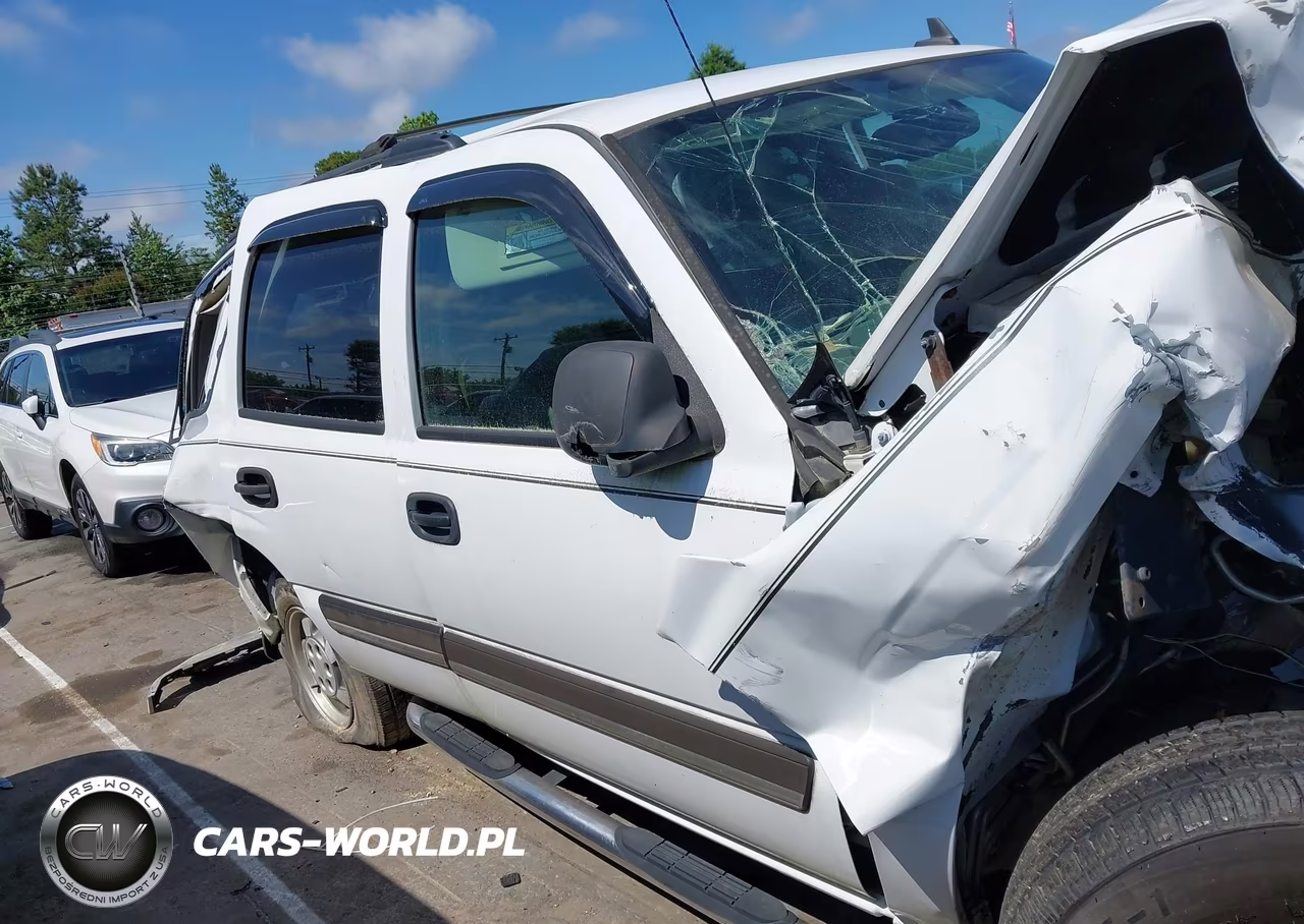 2006 Chevrolet Tahoe Ls VIN:1GNEC13Z66R143348 - 13