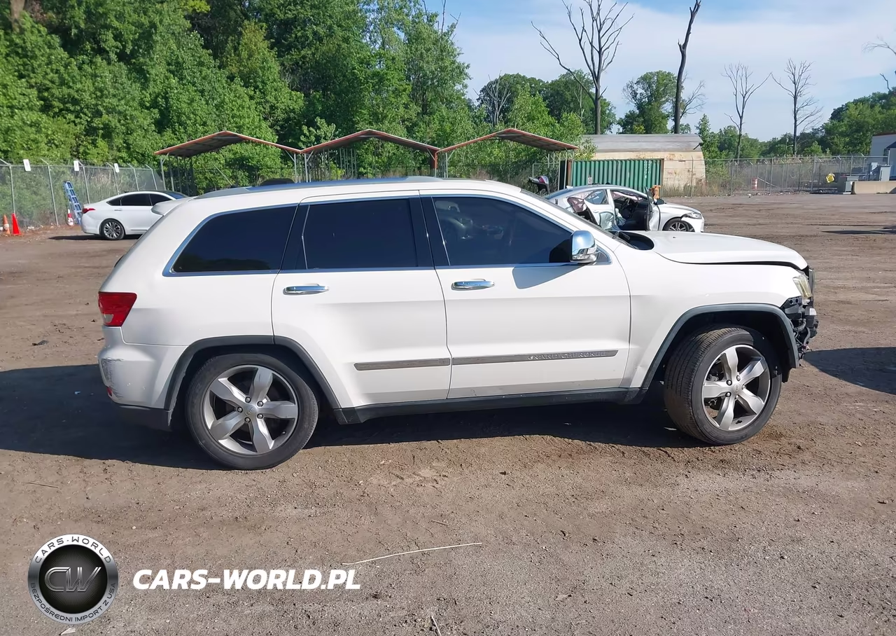 2012 Jeep Grand Cherokee Overland VIN:1C4RJFCG5CC200097 - 12