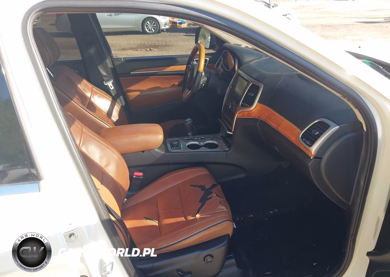 2012 Jeep Grand Cherokee Overland VIN:1C4RJFCG5CC200097 - 5