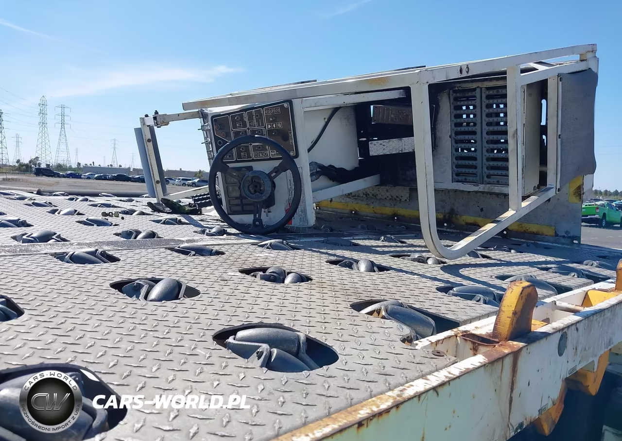 1990 Equipment Fmc Corp. T Cmdr-S VIN:00000000000001111 - 5