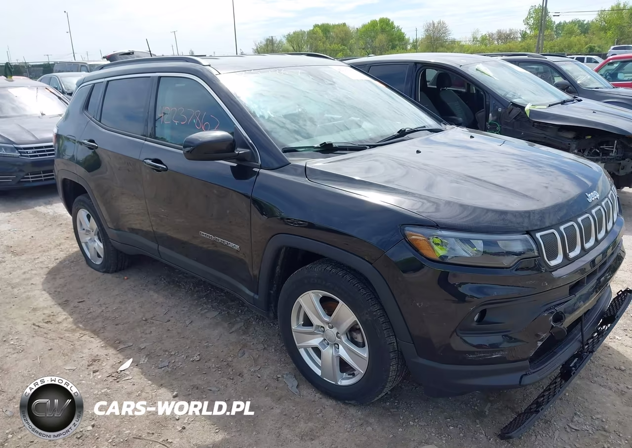 2022 Jeep Compass Latitude 4X4 – zdjęcie 1 z 16