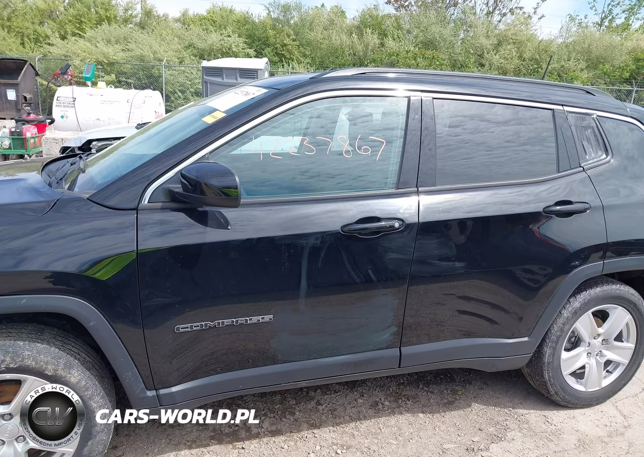 2022 Jeep Compass Latitude 4X4 VIN:3C4NJDBB8NT132250 - 14
