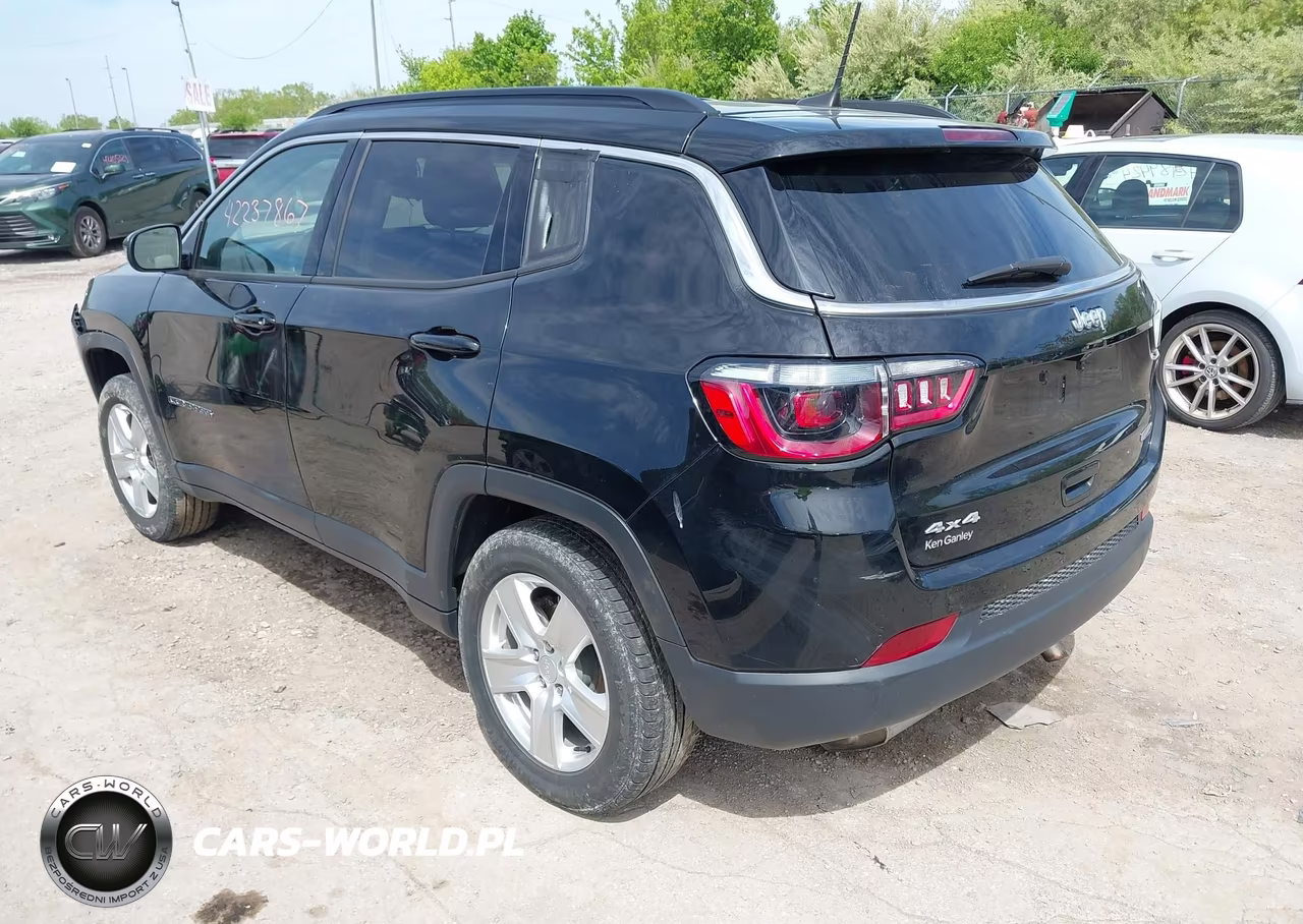 2022 Jeep Compass Latitude 4X4 VIN:3C4NJDBB8NT132250 - 3