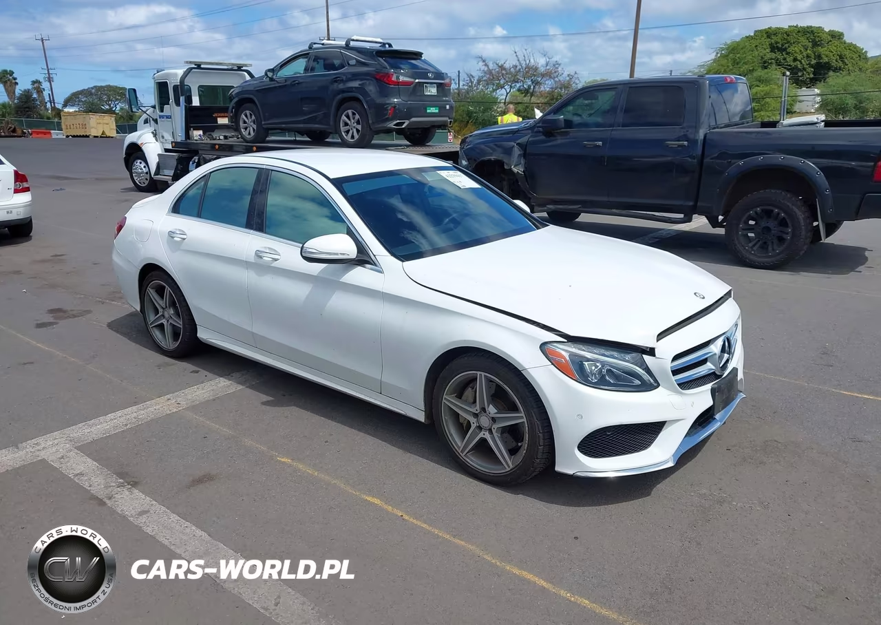 2015 Mercedes-Benz C 300 Luxury-Sport