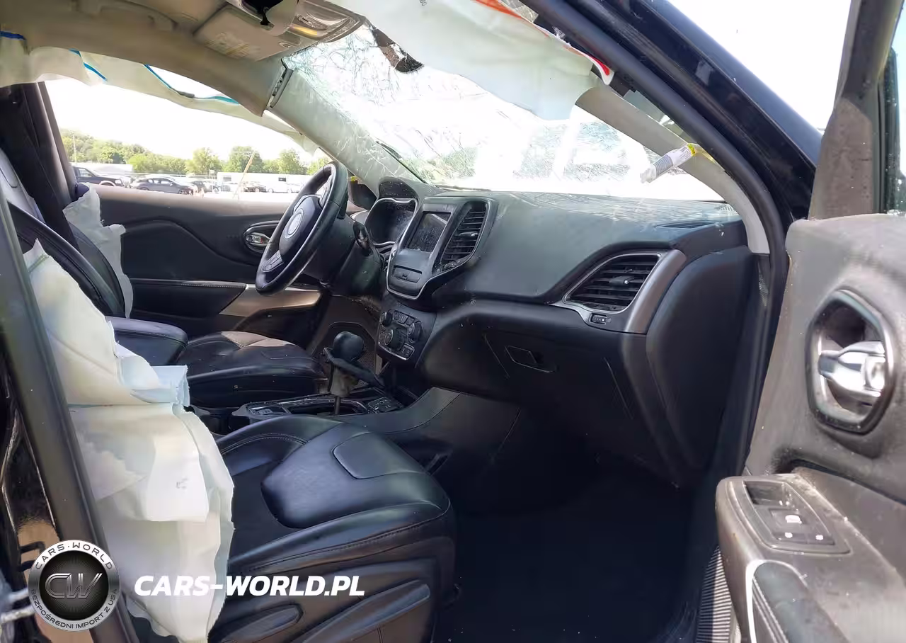2020 Jeep Cherokee Latitude Plus Fwd VIN:1C4PJLLB5LD652734 - 5