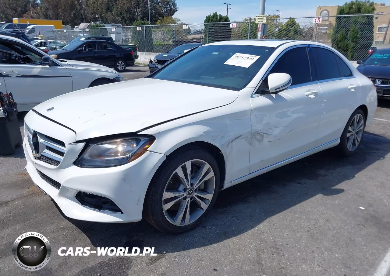 2018 Mercedes-Benz C 300 VIN:55SWF4JB7JU271476 - 2