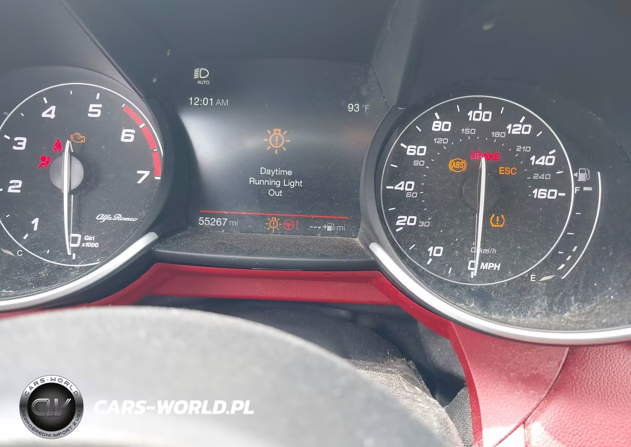 2018 Alfa Romeo Giulia Ti Rwd VIN:ZARFAECNXJ7589715 - 7