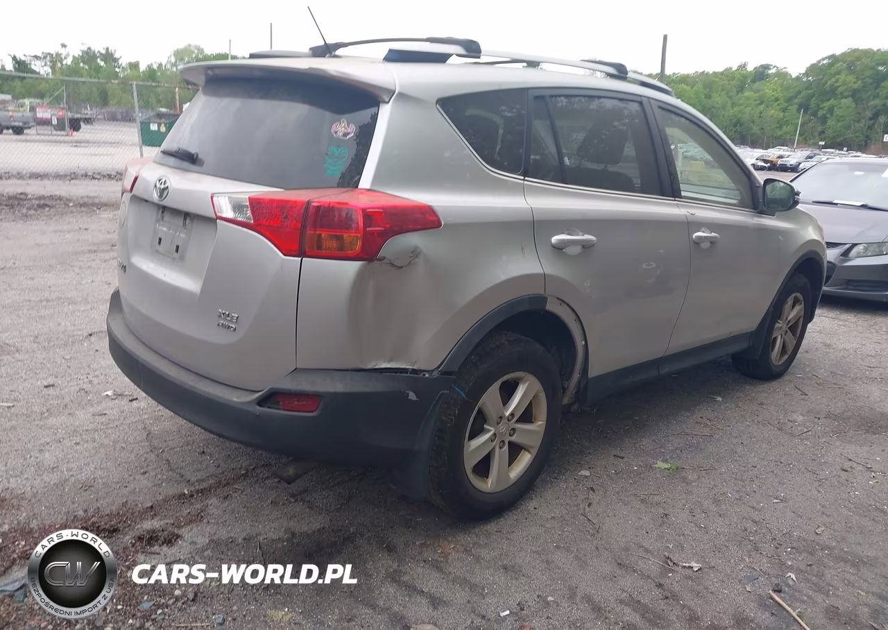 2013 Toyota Rav4 Xle VIN:JTMRFREV2D5026834 - 4