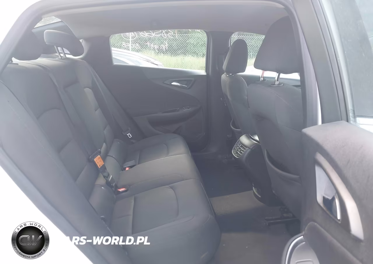 2018 Chevrolet Malibu Lt VIN:1G1ZD5ST9JF123447 - 8