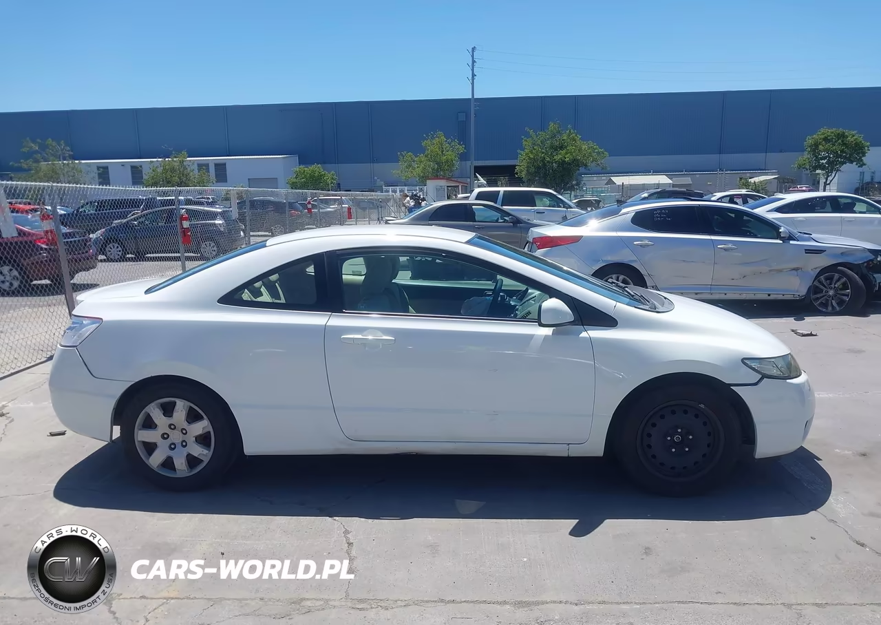 2007 Honda Civic Lx VIN:2HGFG12657H561718 - 13