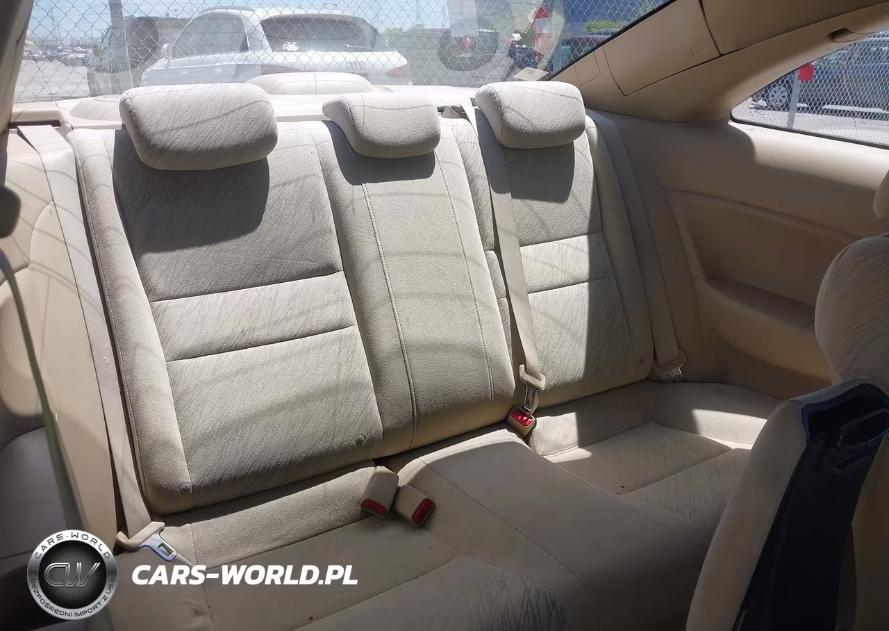 2007 Honda Civic Lx VIN:2HGFG12657H561718 - 8
