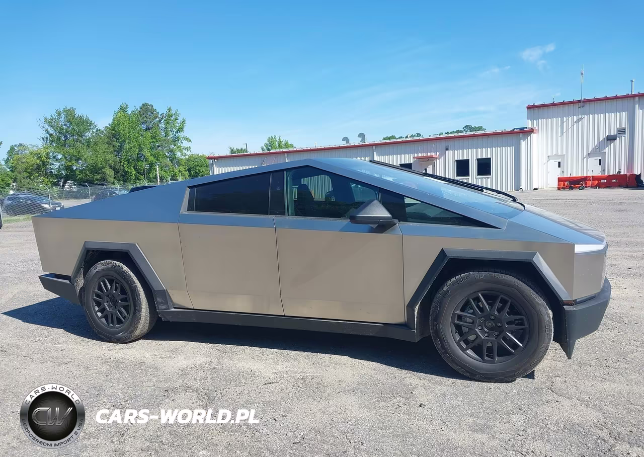 2025 Tesla Cybertruck All-Wheel Drive VIN:7G2CEHED6SA066009 - 13