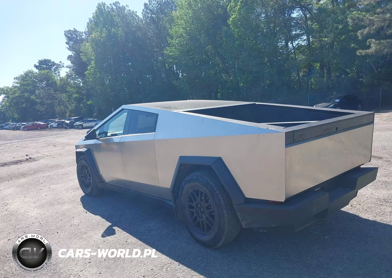 2025 Tesla Cybertruck All-Wheel Drive VIN:7G2CEHED6SA066009 - 3
