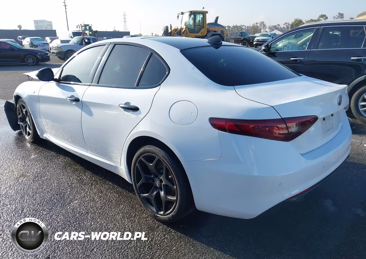 2022 Alfa Romeo Giulia Ti Rwd VIN:ZARFAMBN9N7660565 - 3