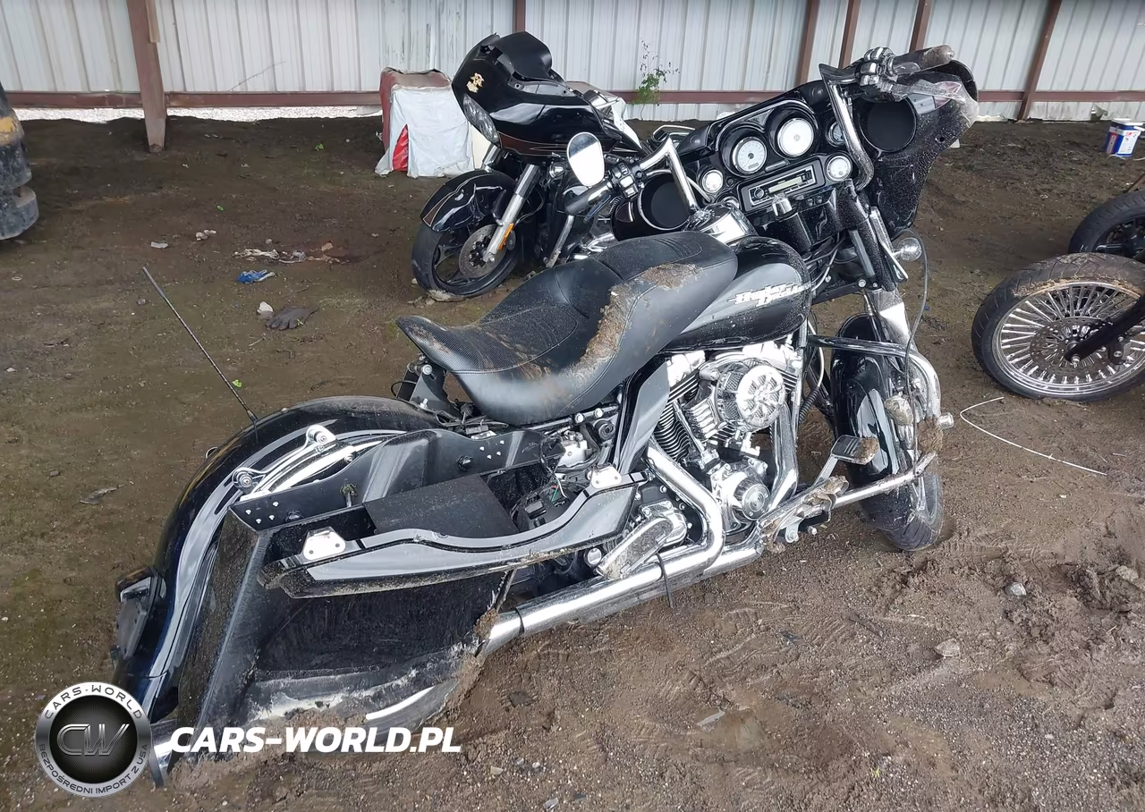 2009 Harley-Davidson Flhx VIN:1HD1KB4119Y670280 - 4