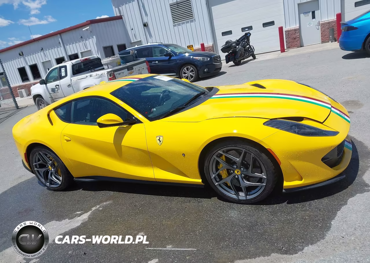 2018 Ferrari 812 Superfast VIN:ZFF83CLA6J0233240 - 13