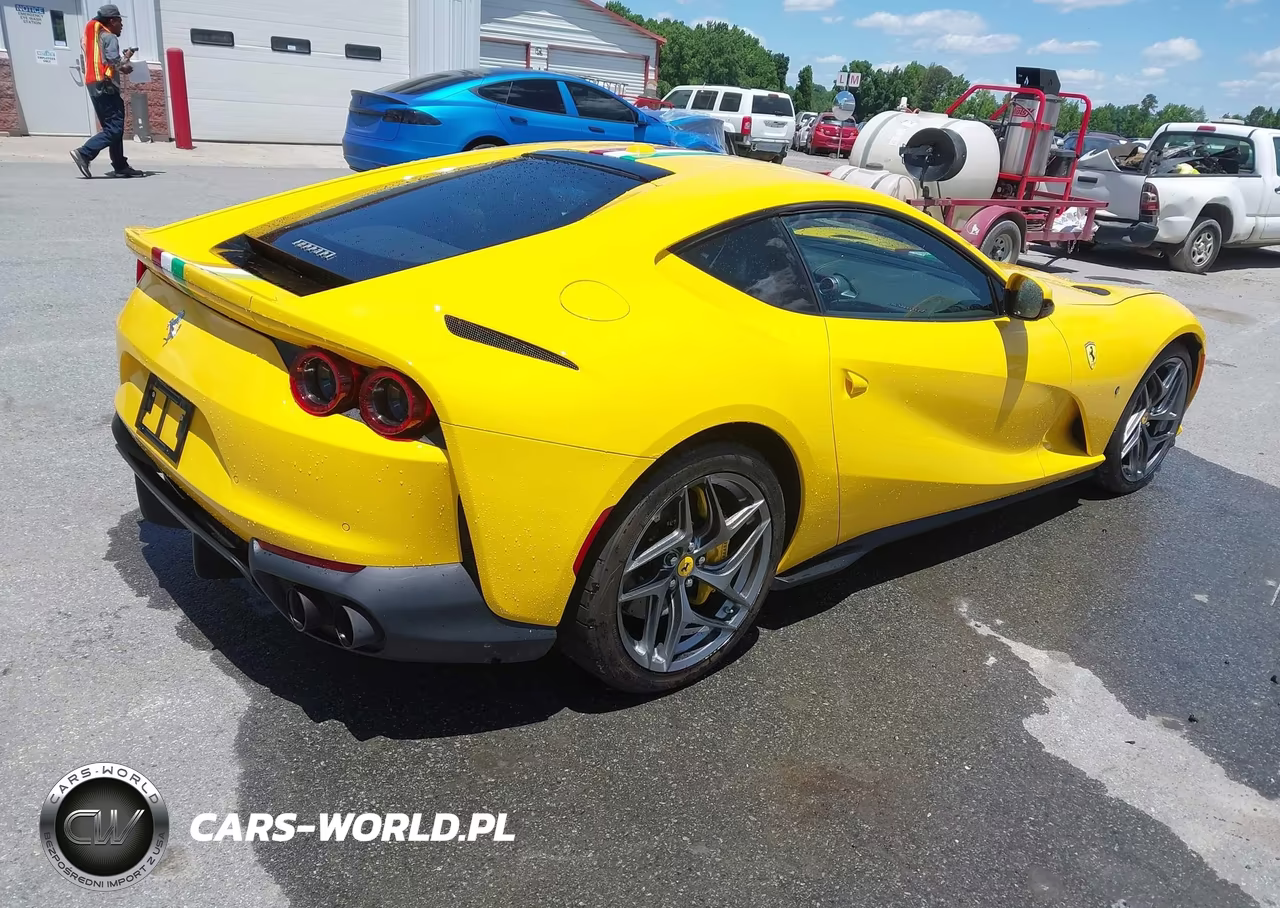2018 Ferrari 812 Superfast VIN:ZFF83CLA6J0233240 - 4