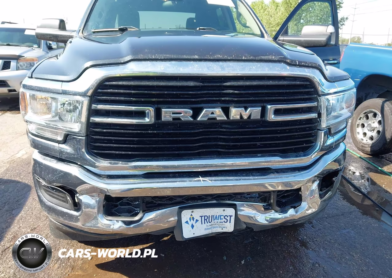 2019 Ram 2500 Big Horn 4X4 6'4 Box VIN:3C6UR5DJ4KG666629 - 17