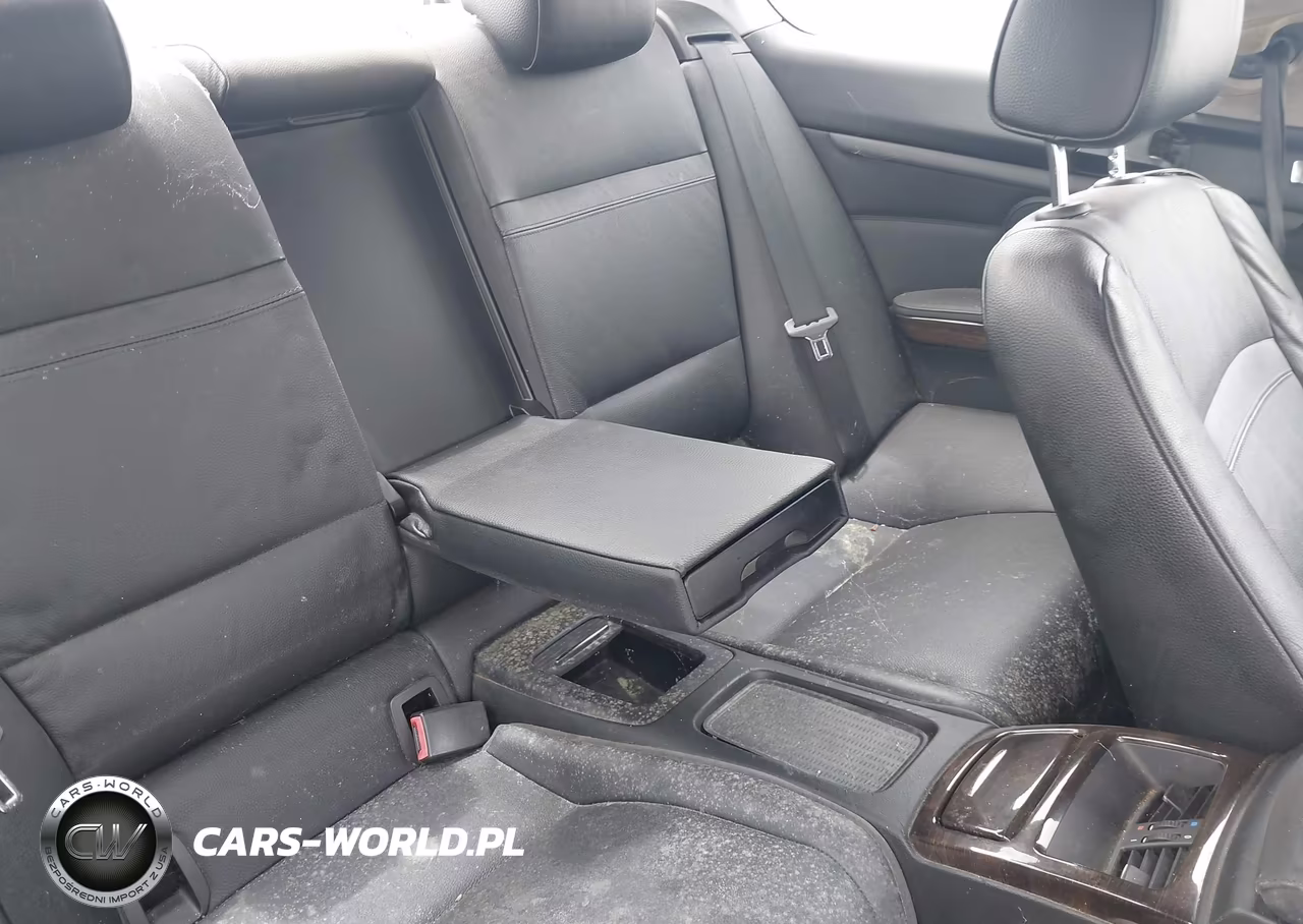2011 BMW 328I VIN:WBAKE5C53BE573685 - 8