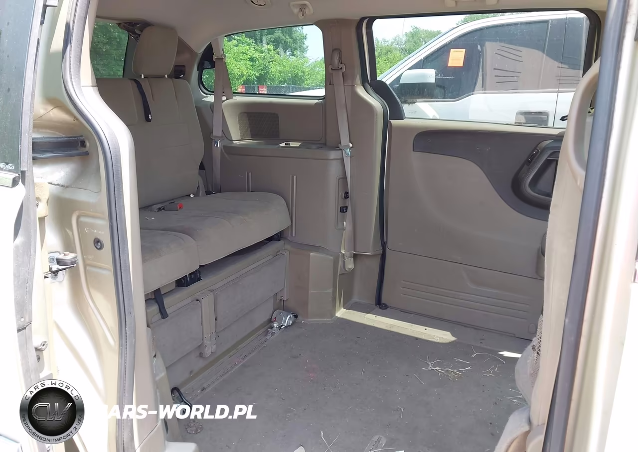 2011 Chrysler Town & Country Touring VIN:2A4RR5DG5BR615308 - 8