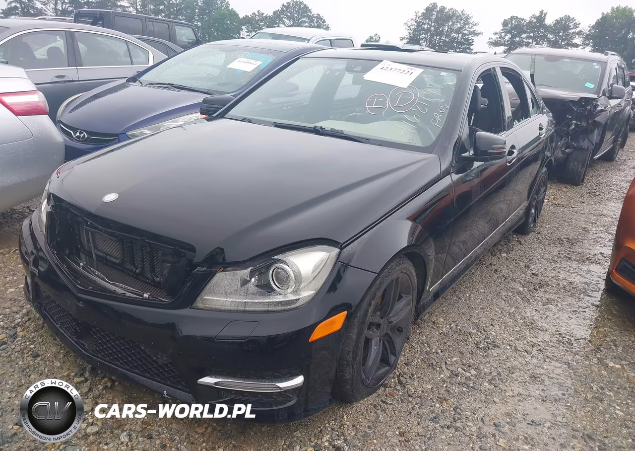 2013 Mercedes-Benz C 300 Luxury 4Matic-Sport 4Matic VIN:WDDGF8AB3DA811048 - 2