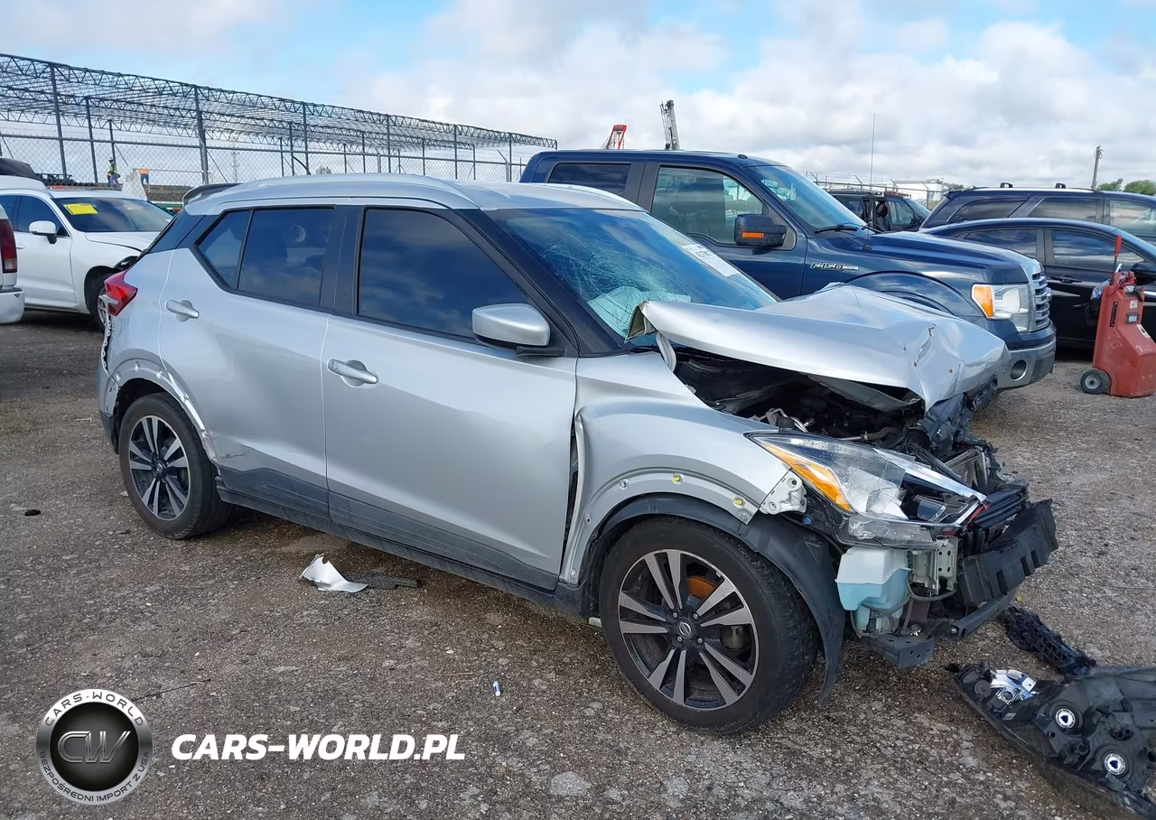 2020 Nissan Kicks Sv Xtronic Cvt