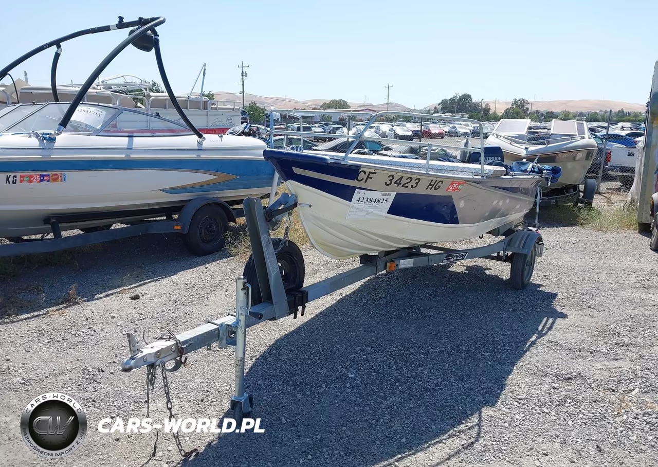 2001 Valco Fishing Aluminum VIN:HULL01826M8 - 2