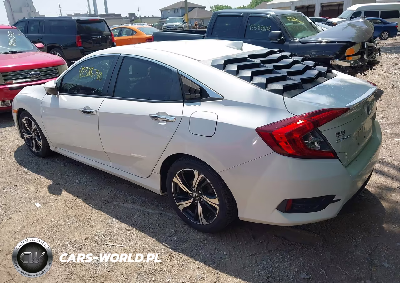 2016 Honda Civic Touring VIN:19XFC1F91GE017419 - 3