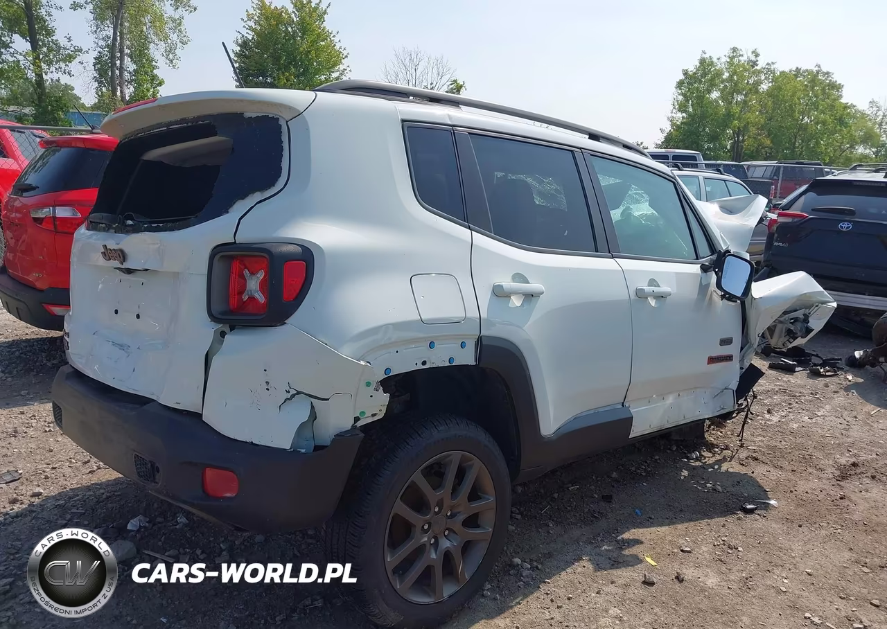 2016 Jeep Renegade 75Th Anniversary VIN:ZACCJBBT5GPC89314 - 4