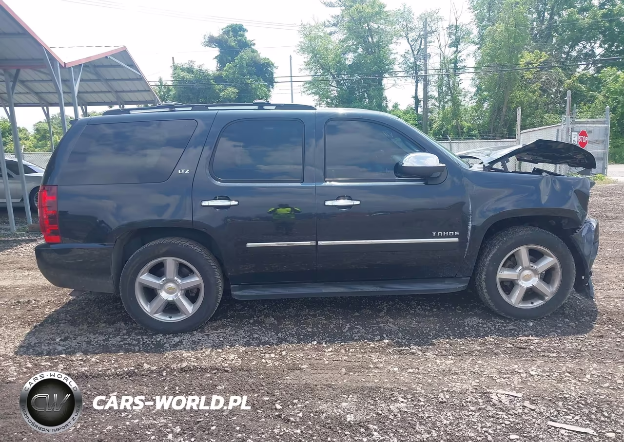 2013 Chevrolet Tahoe Ltz VIN:1GNSKCE06DR177092 - 13