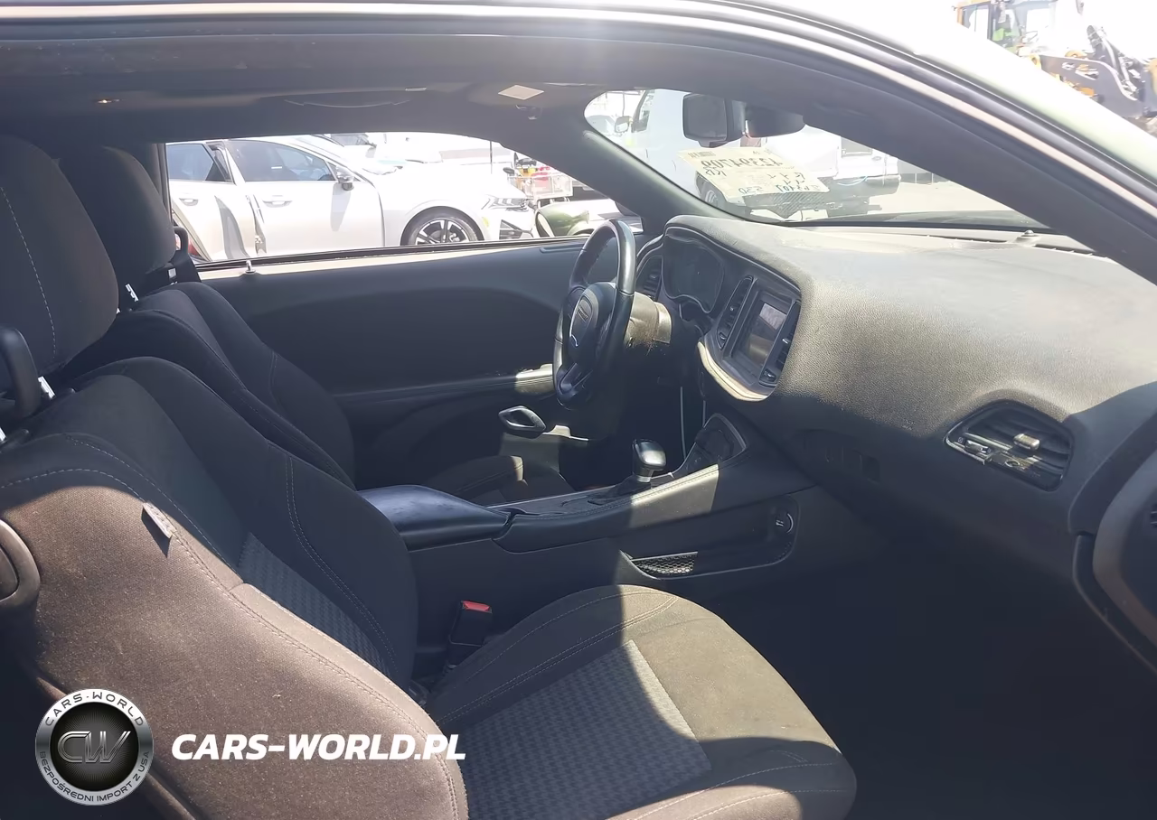 2022 Dodge Challenger Sxt VIN:2C3CDZAG2NH212066 - 5
