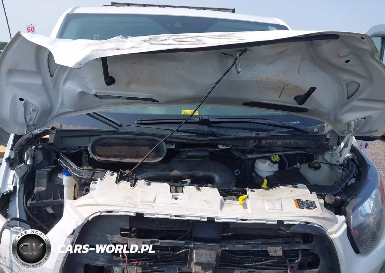 2019 Ford Transit-150 VIN:1FTYE2YM2KKB86798 - 10
