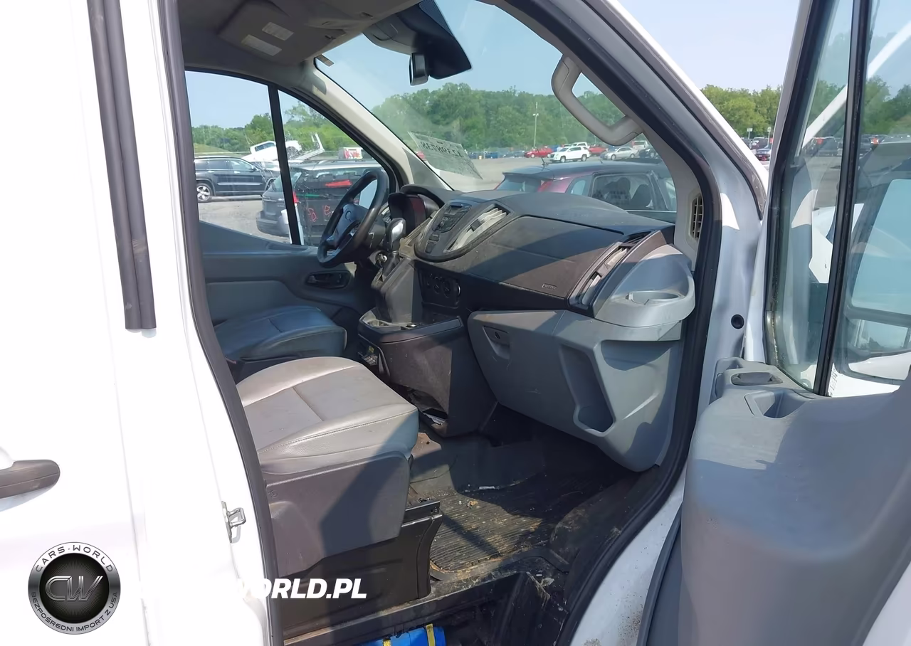 2019 Ford Transit-150 VIN:1FTYE2YM2KKB86798 - 5