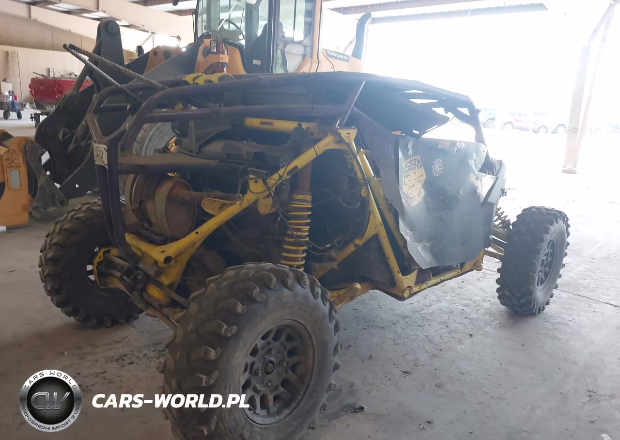 2018 Can-Am Maverick X3 X Mr Turbo R VIN:3JBVWAW20JK000242 - 4