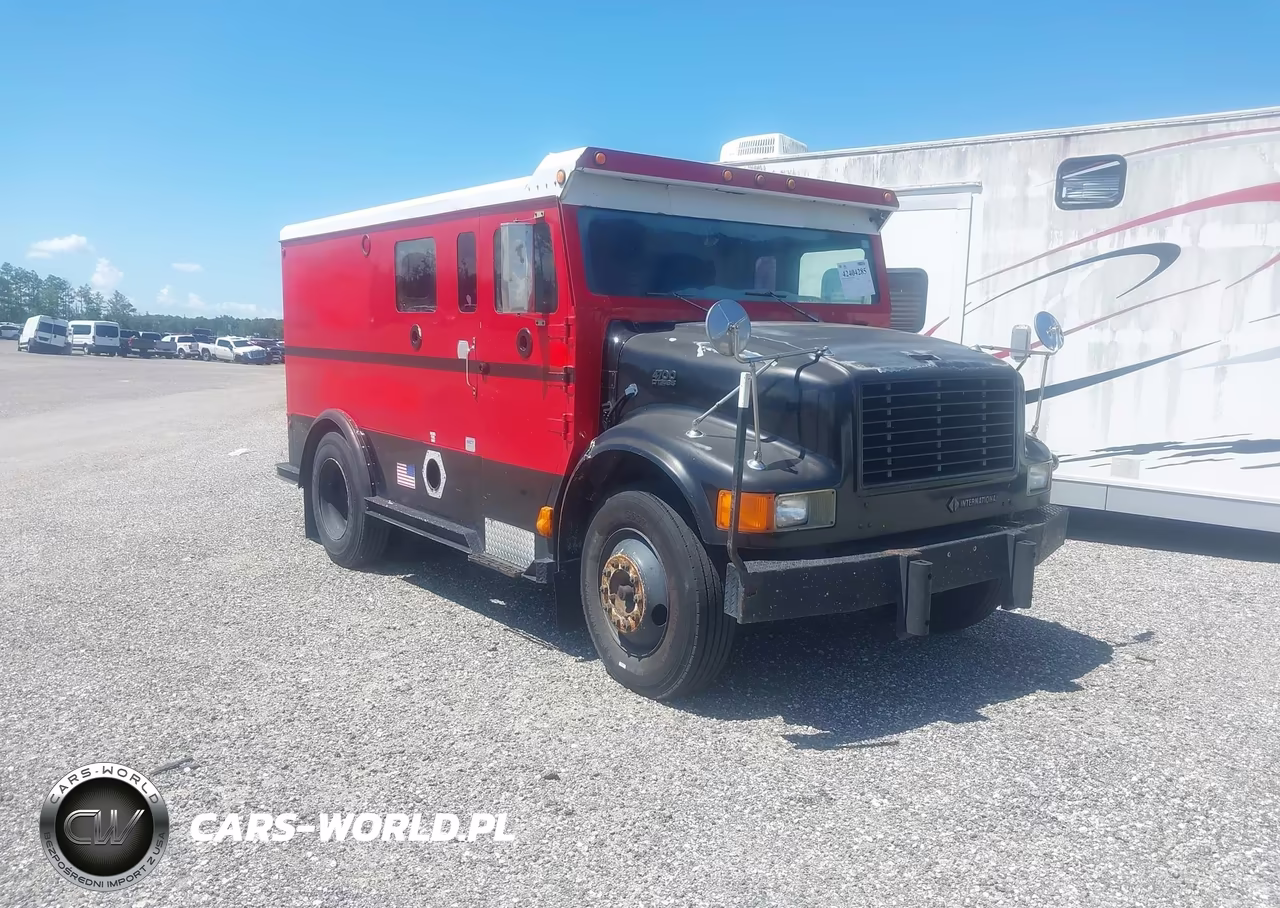 2001 International 4000 4700