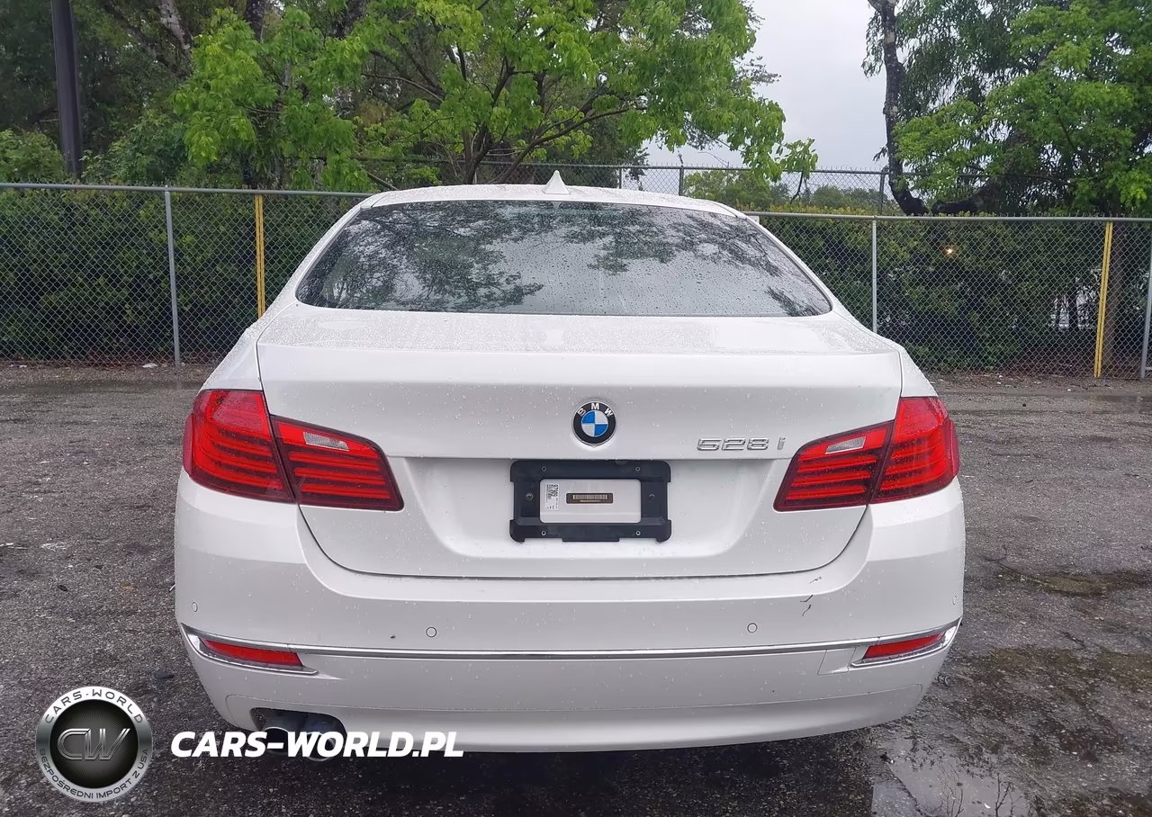 2016 BMW 528I VIN:WBA5A5C51GG351571 - 17