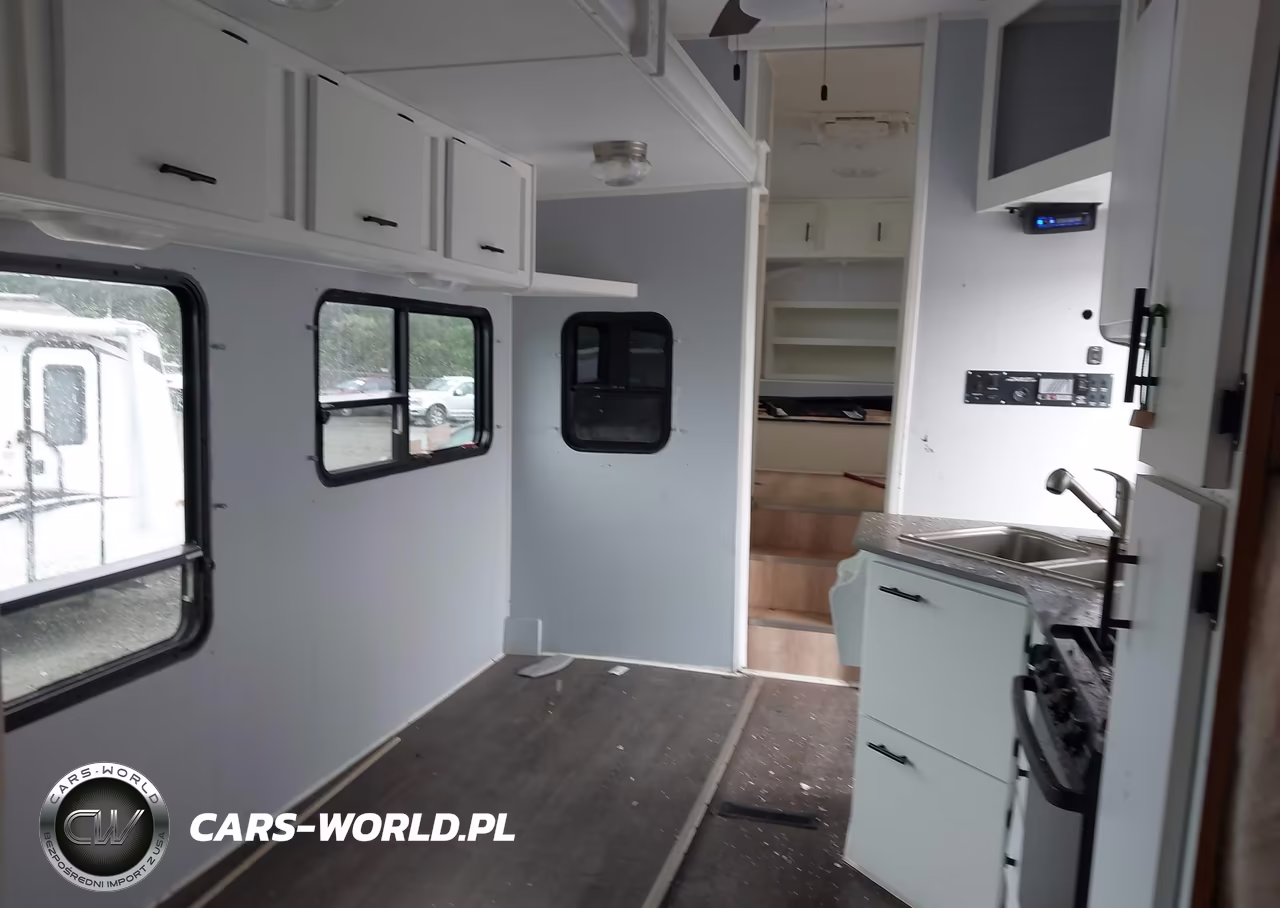 2007 Keystone Raptor Toy Hauler Se VIN:4YDF381357R801440 - 15