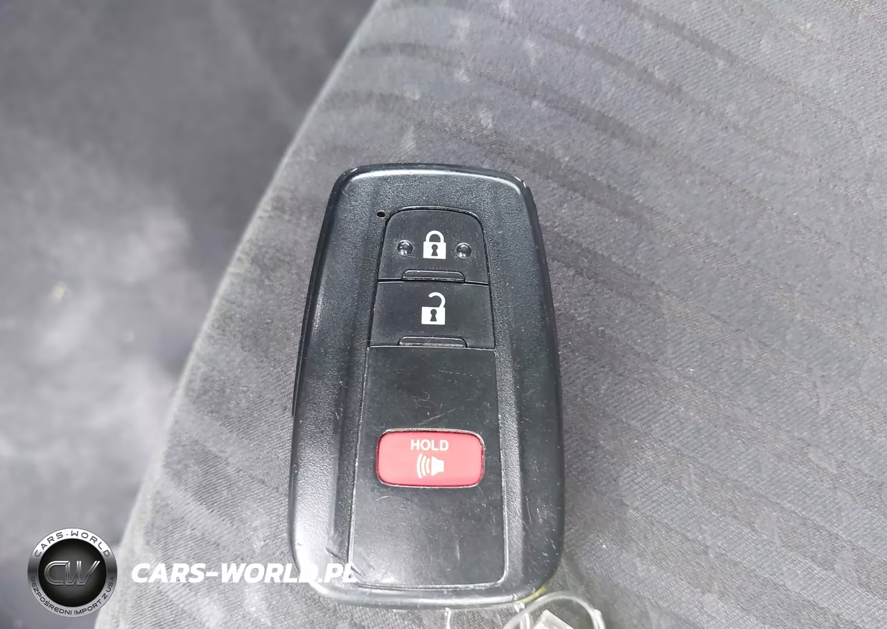 2018 Toyota Prius One VIN:JTDKBRFU6J3070491 - 11