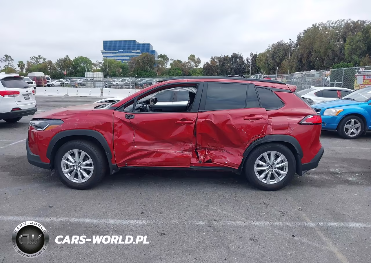 2024 Toyota Corolla Cross Le VIN:7MUBAAAG2RV104982 - 14