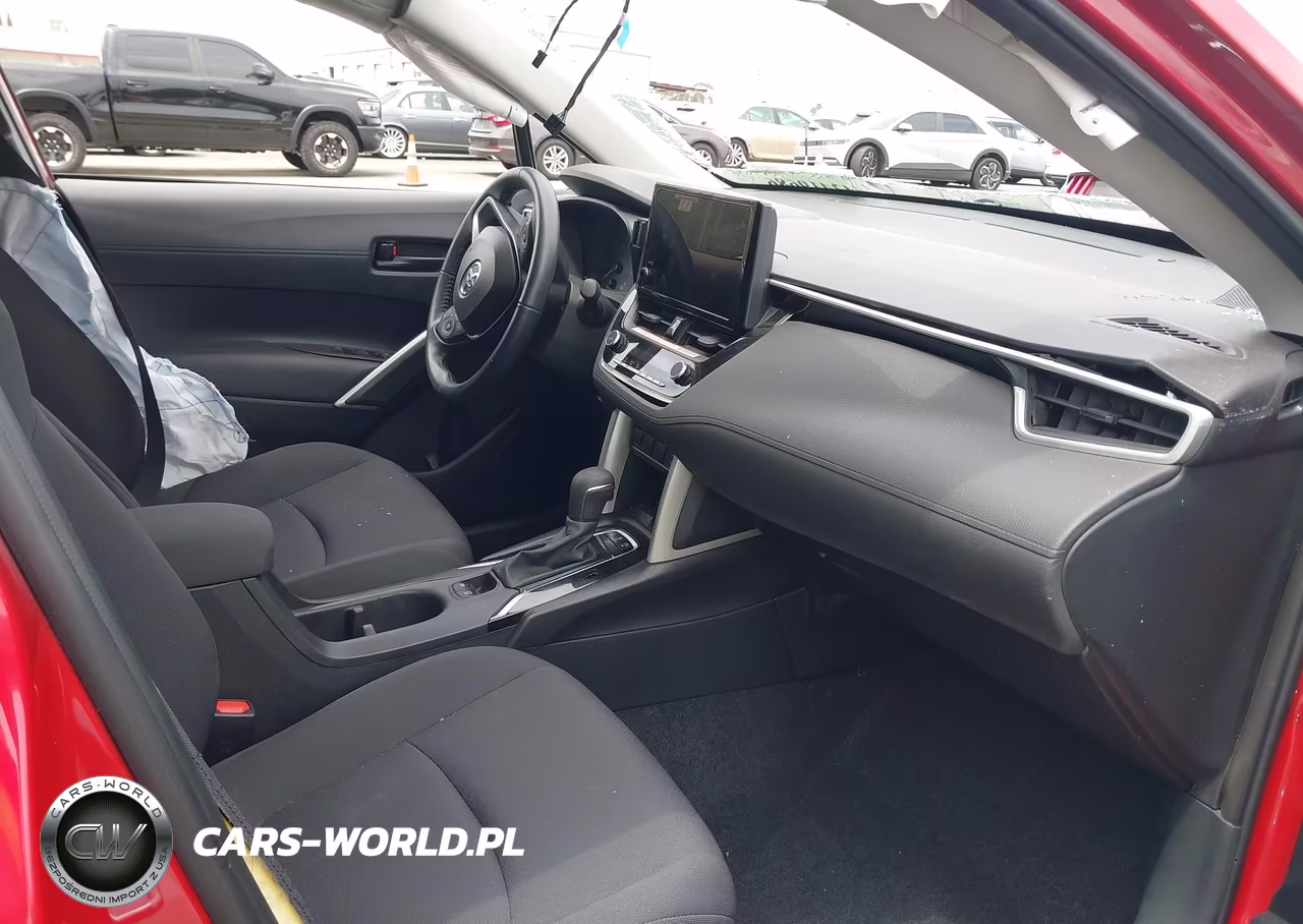 2024 Toyota Corolla Cross Le VIN:7MUBAAAG2RV104982 - 5