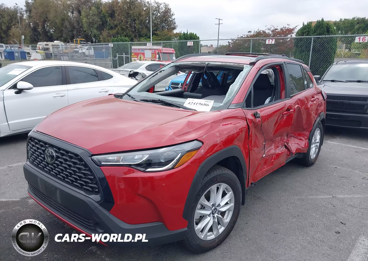2024 Toyota Corolla Cross Le VIN:7MUBAAAG2RV104982 - 6