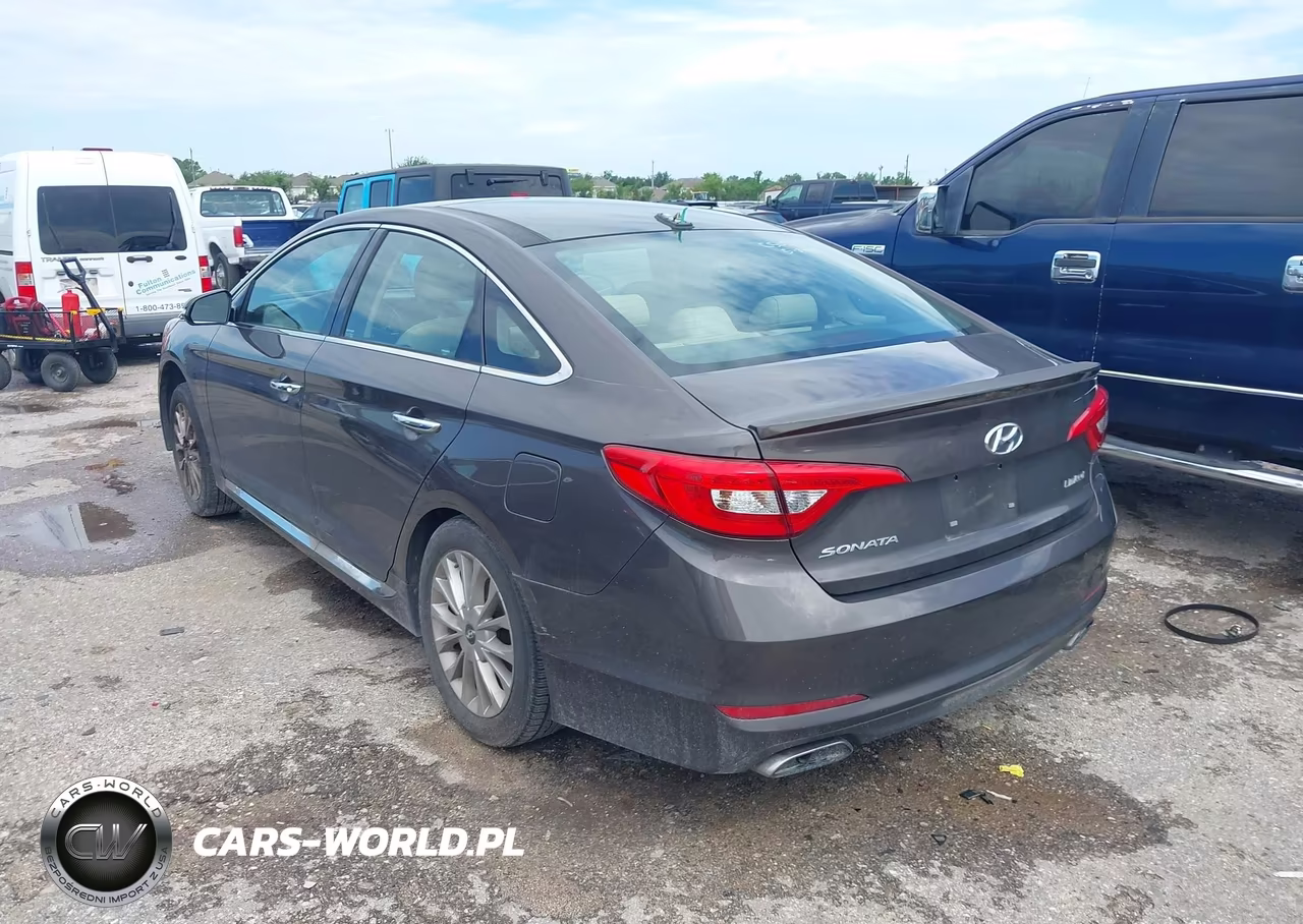 2015 Hyundai Sonata Limited VIN:5NPE34AF5FH094184 - 3