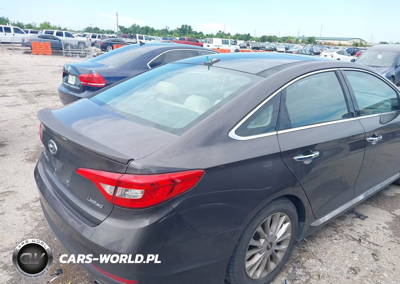 2015 Hyundai Sonata Limited VIN:5NPE34AF5FH094184 - 4