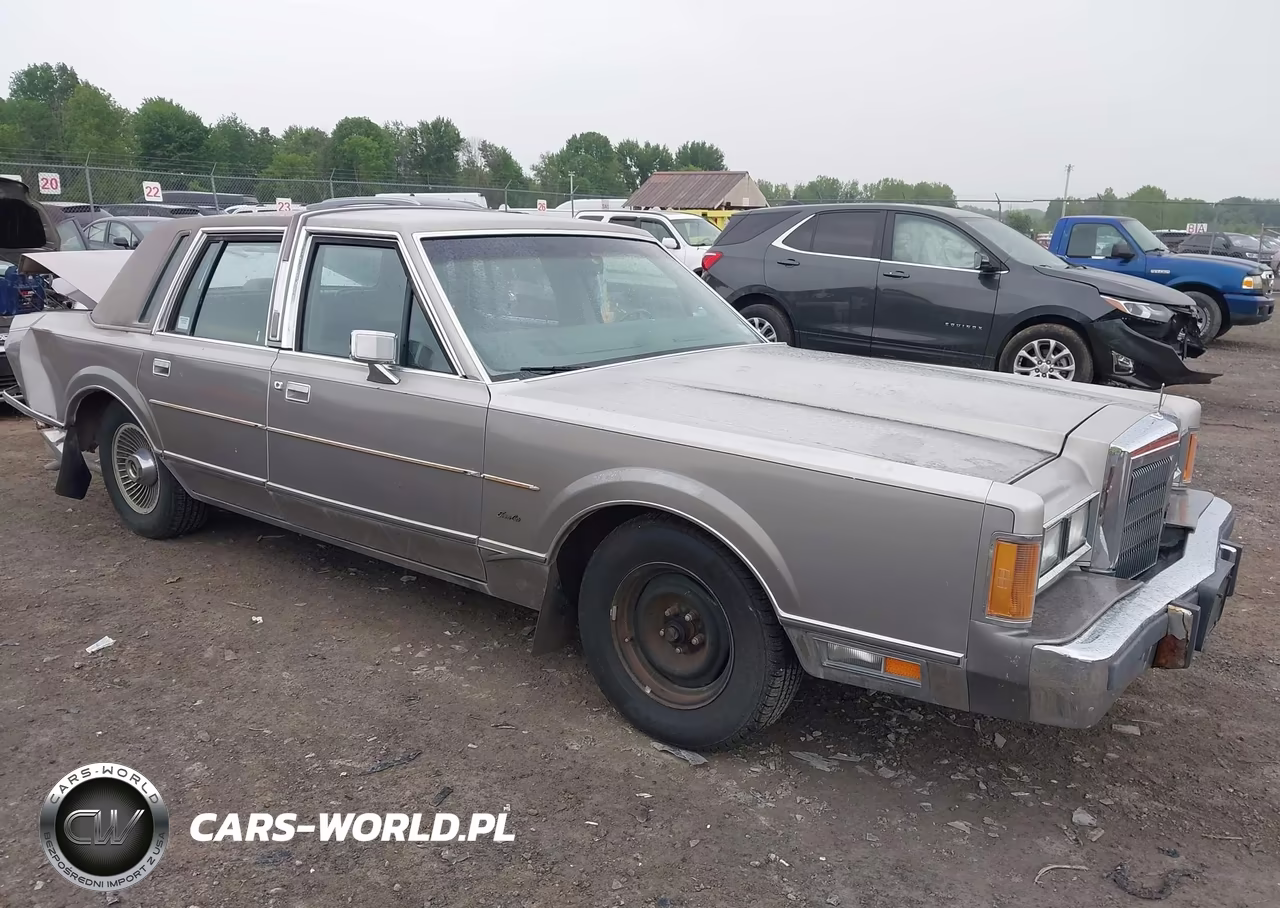 1989 Lincoln Town Car Cartier